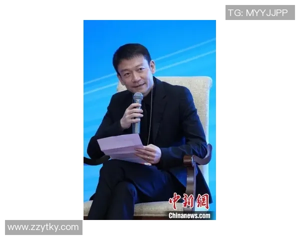 深度探讨杨娜在和平精英中的成长与挑战之路